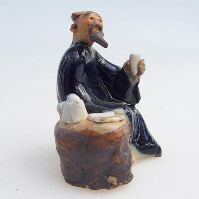 Ceramiczna figurka - mędrzec z herbatą - 2